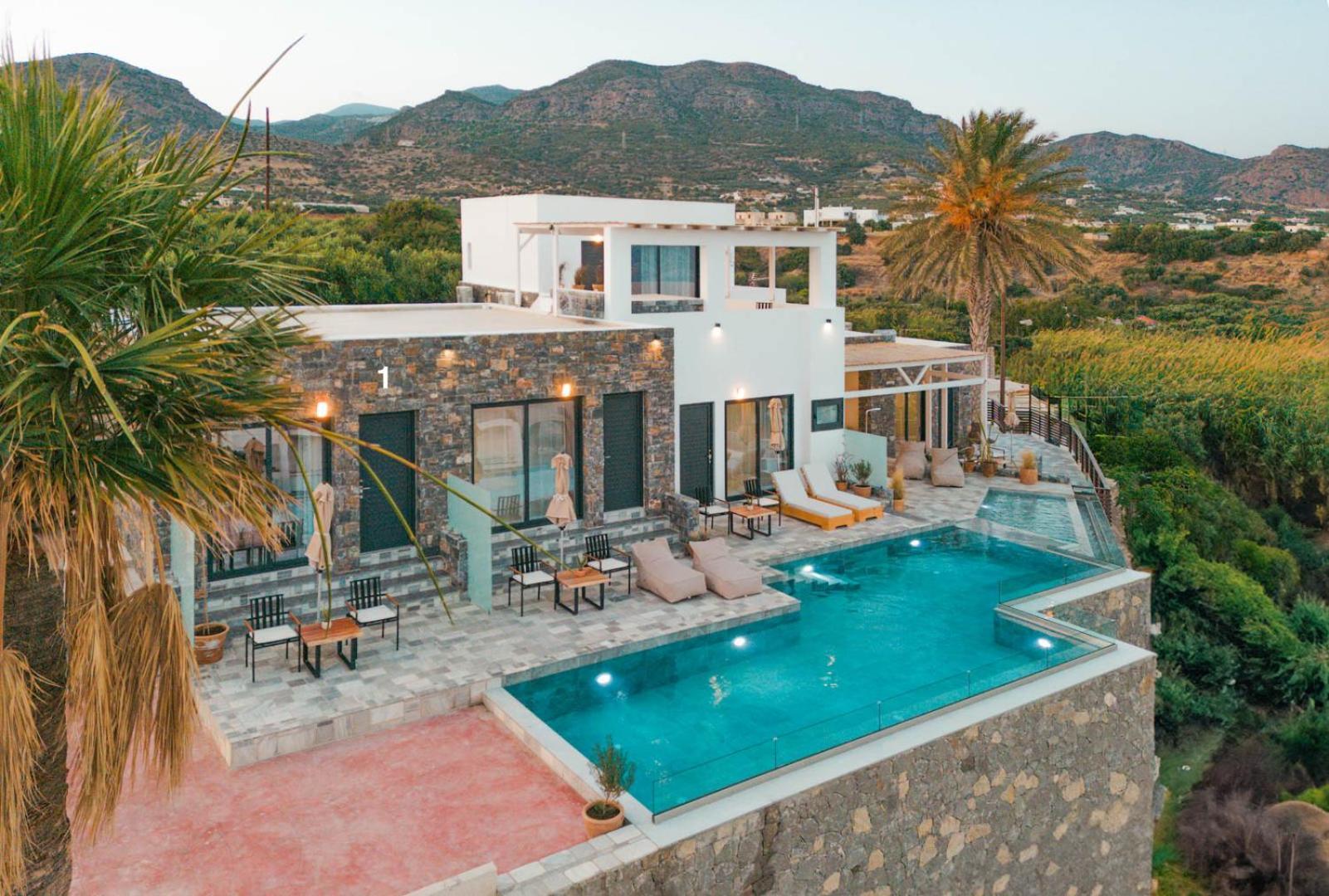 Plakakia Luxury Apartments Makrýgialos 외부 사진