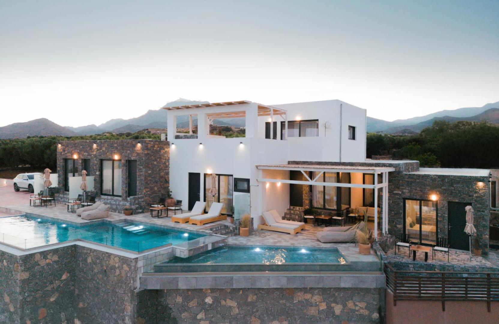 Plakakia Luxury Apartments Makrýgialos 외부 사진