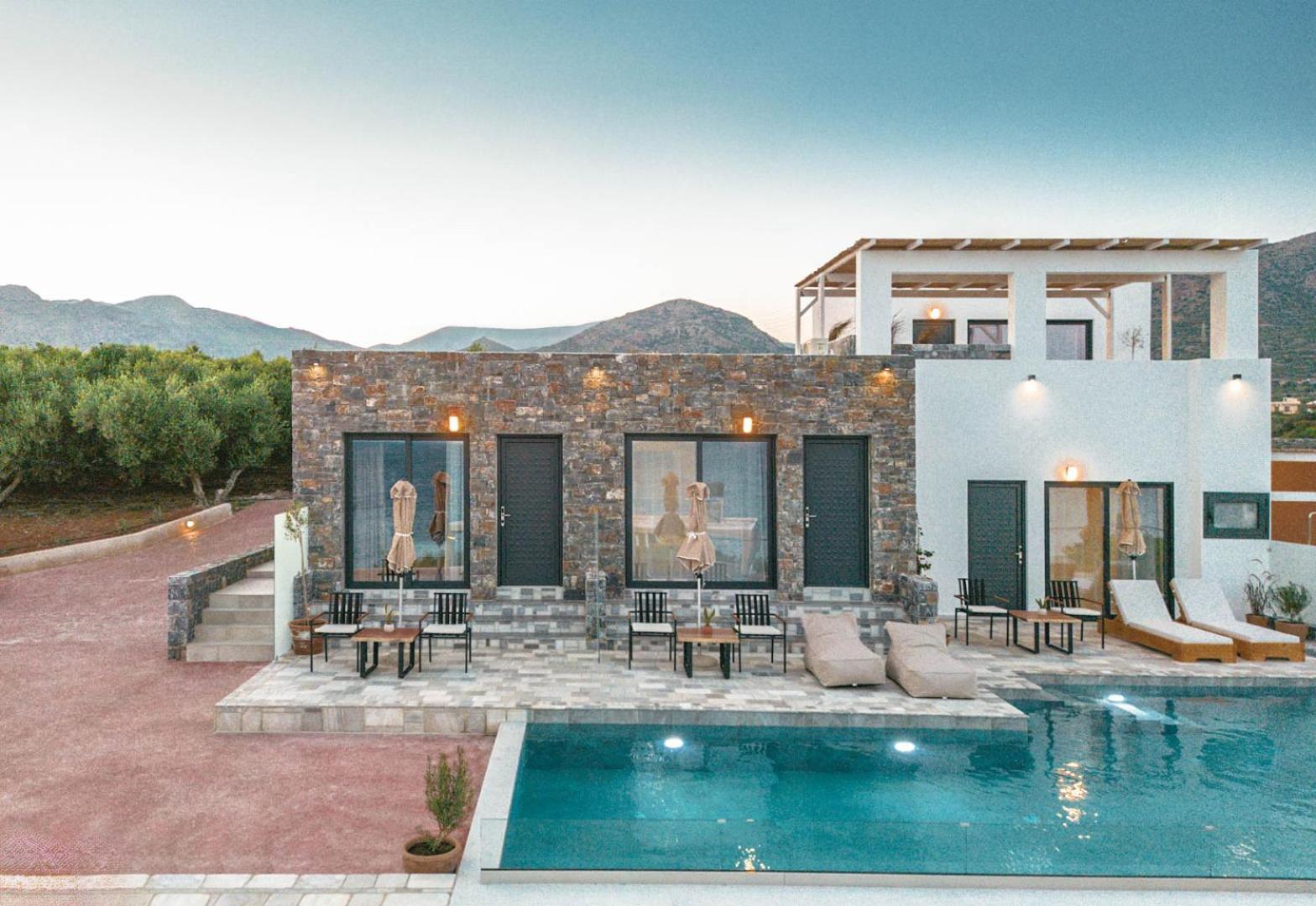 Plakakia Luxury Apartments Makrýgialos 외부 사진
