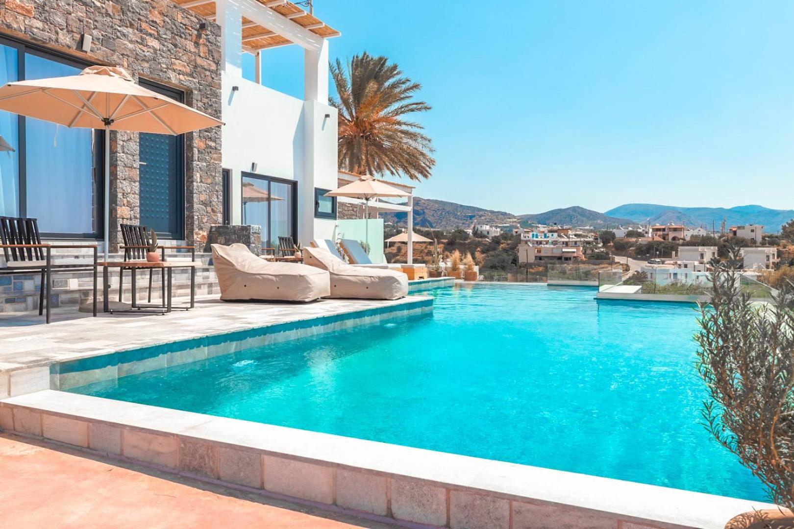 Plakakia Luxury Apartments Makrýgialos 외부 사진
